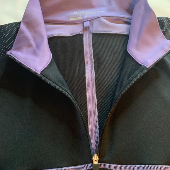 Men's NIKEGOLF Tour Performance Dri-Fit Half-Zip - Picture 3 of 5